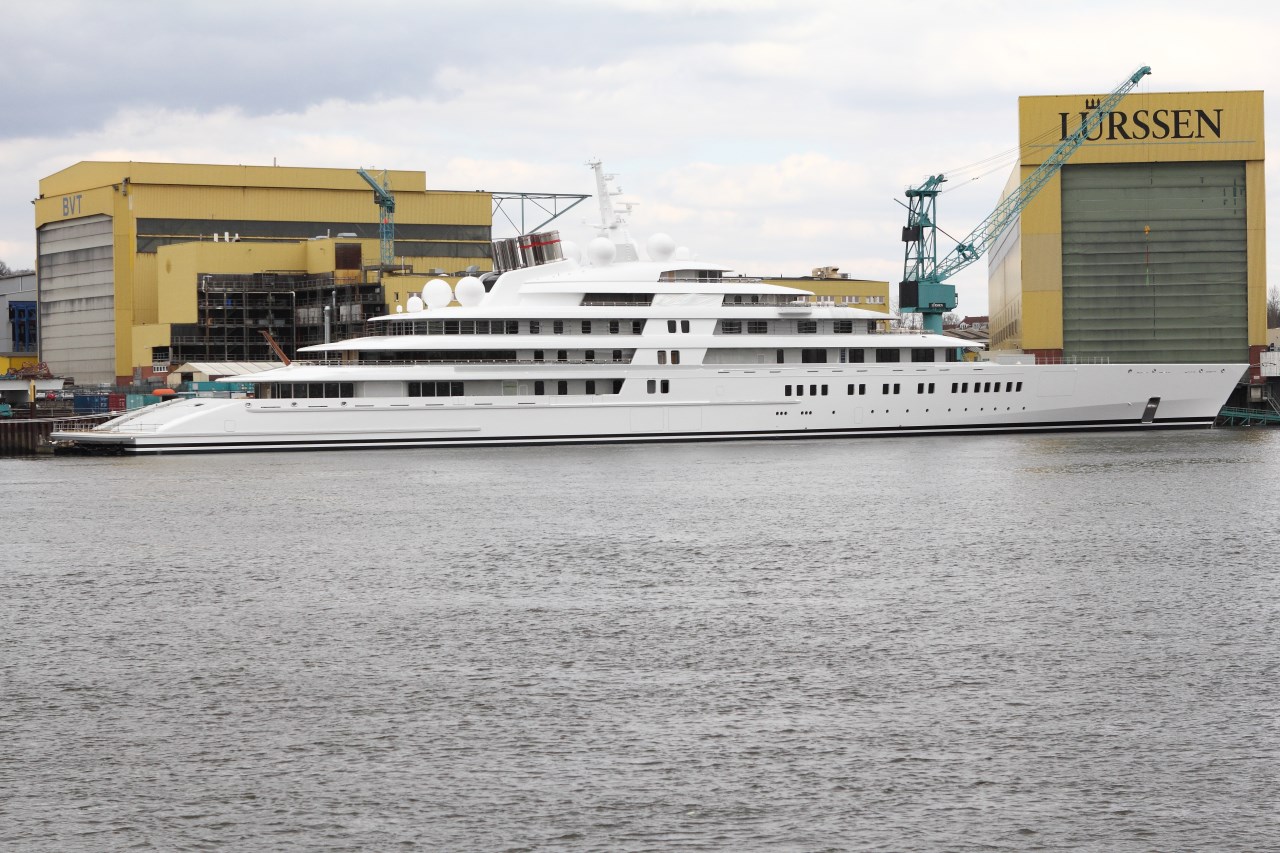 The largest luxury yacht Azzam